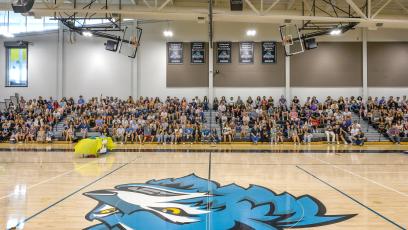 312 students attended the New Student Welcome