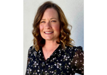 Jennifer Curtis headshot